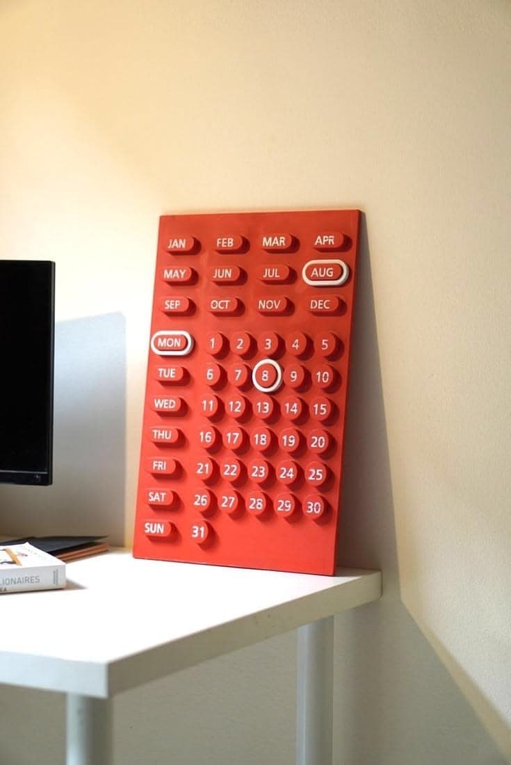Chronos Tactile Calendar
